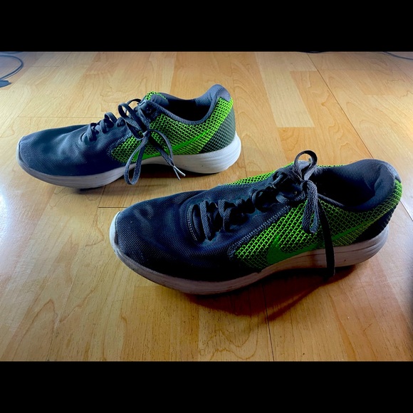 Nike Men’s Running Shoes - Picture 1 of 5